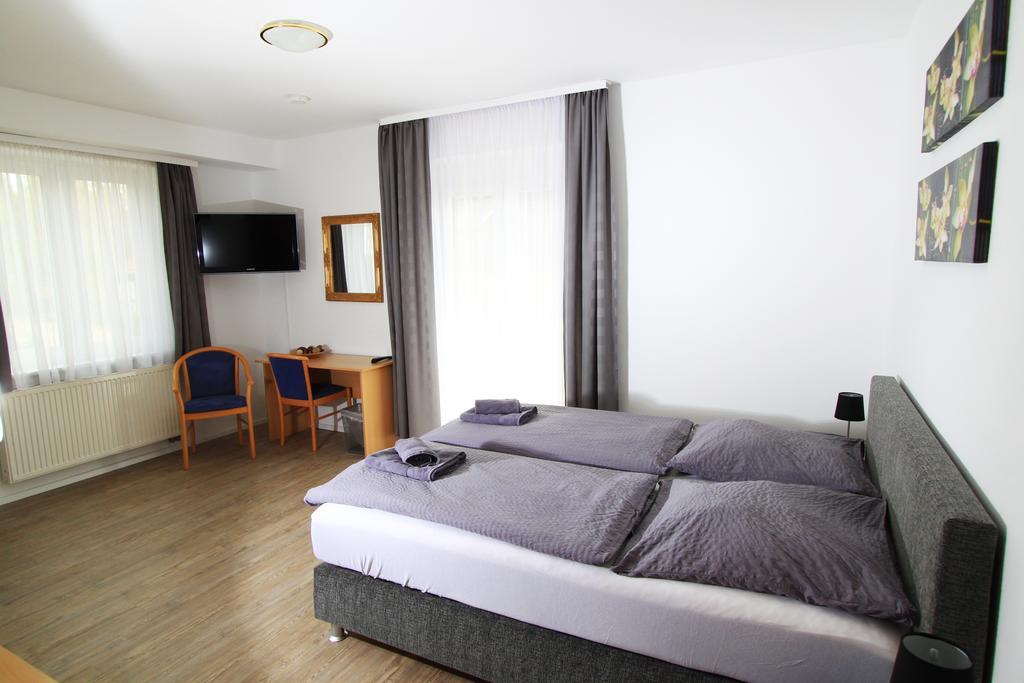 Hotel Sonnenhof شيندلفينجن الغرفة الصورة